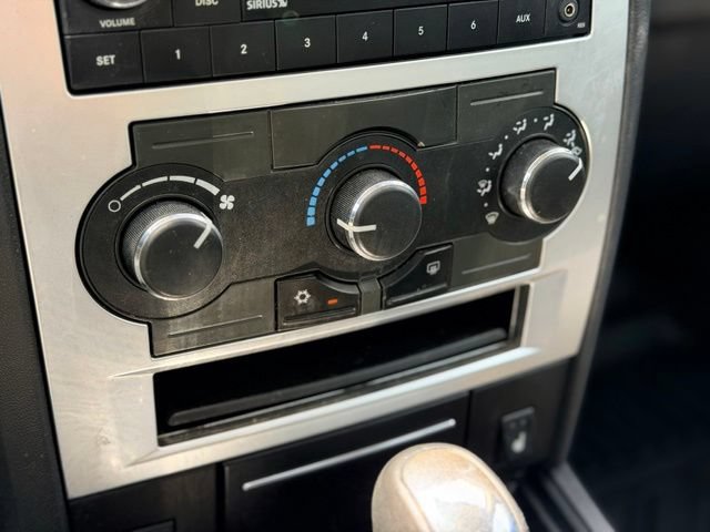 Used 2008 Chrysler 300 Touring w/ Comfort/Convenience Group RWD image 11