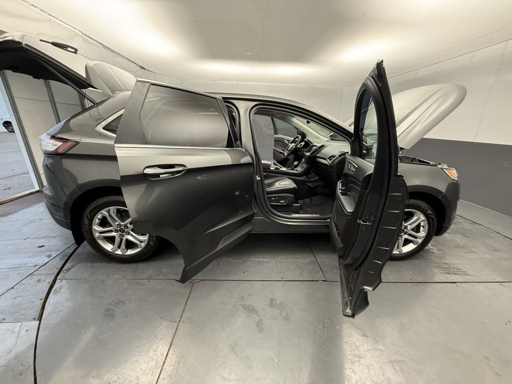 Used 2017 Ford Edge Titanium w/ Equipment Group 301A image 19