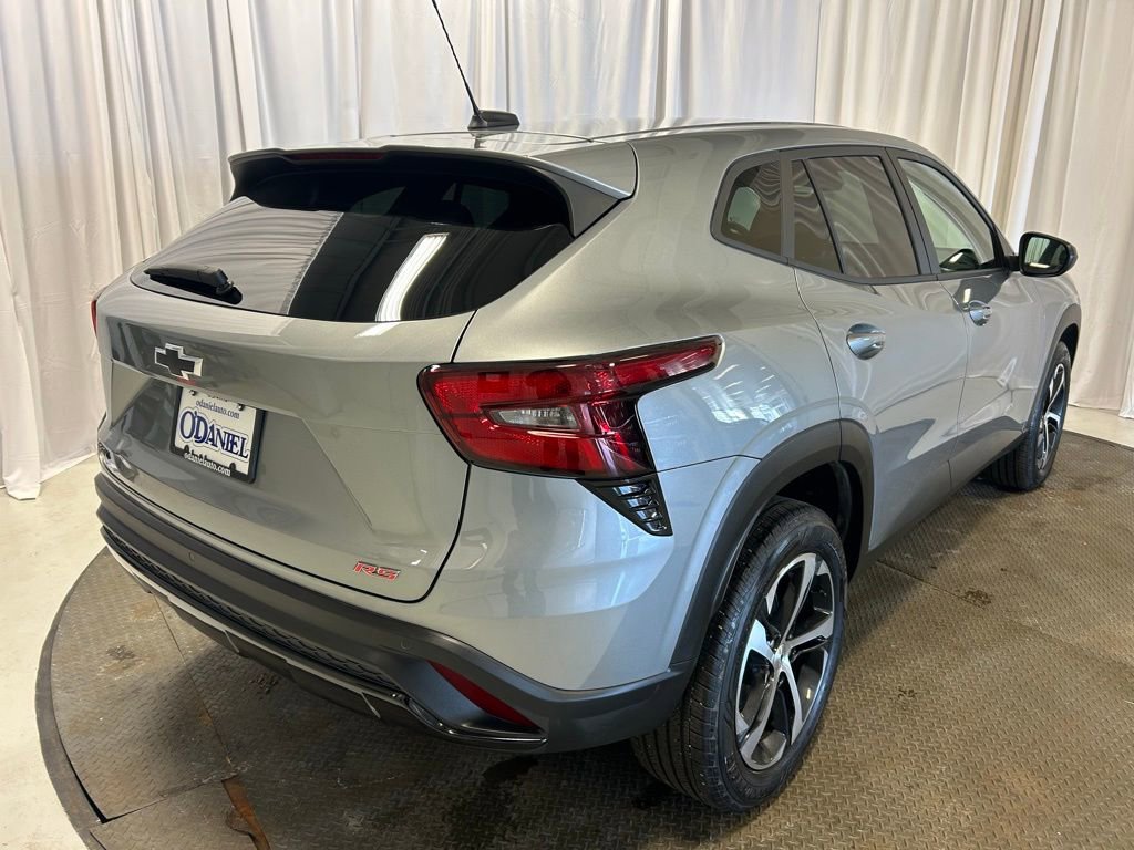 Used 2024 Chevrolet Trax RS w/ Driver Confidence Package image 28