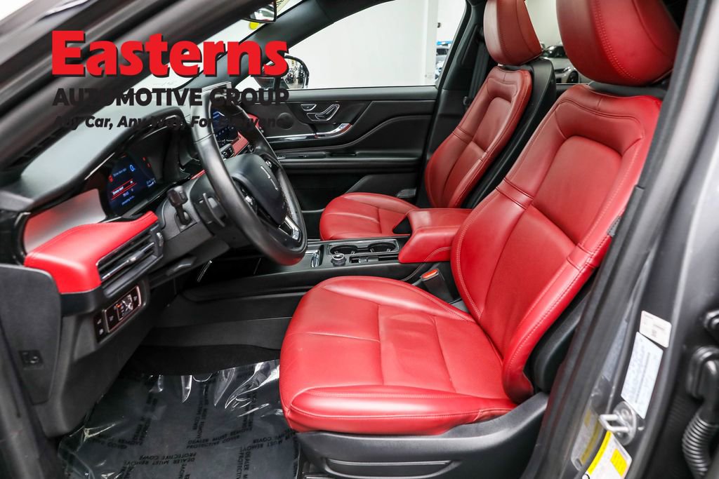 Used 2025 Lincoln Corsair Grand Touring w/ Towing Package image 14
