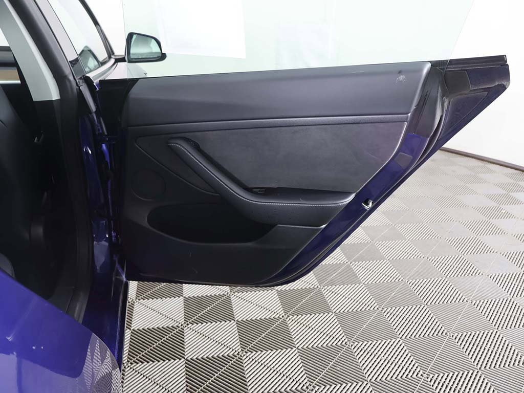 Used 2023 Tesla Model 3 Performance image 27