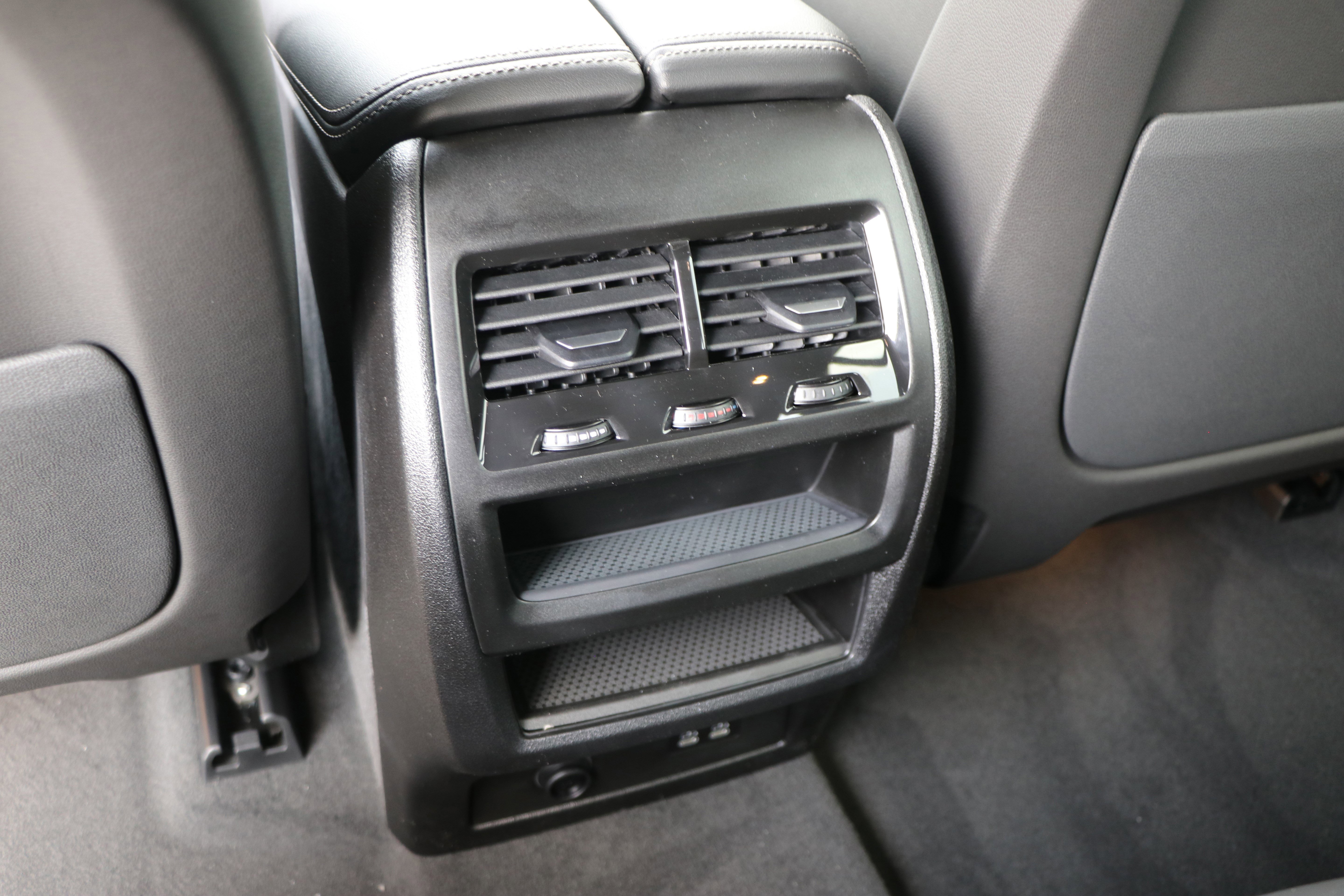 Certified 2025 BMW X5 xDrive50e w/ Parking Assistance Package image 32