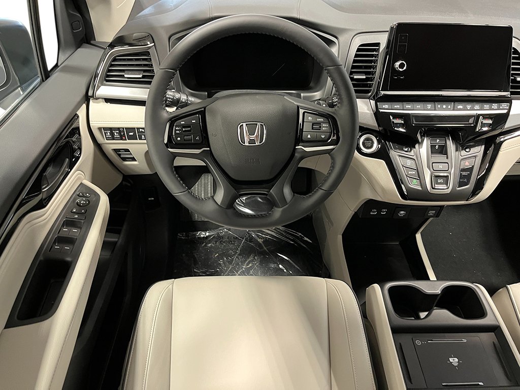 New 2026 Honda Odyssey Touring image 25