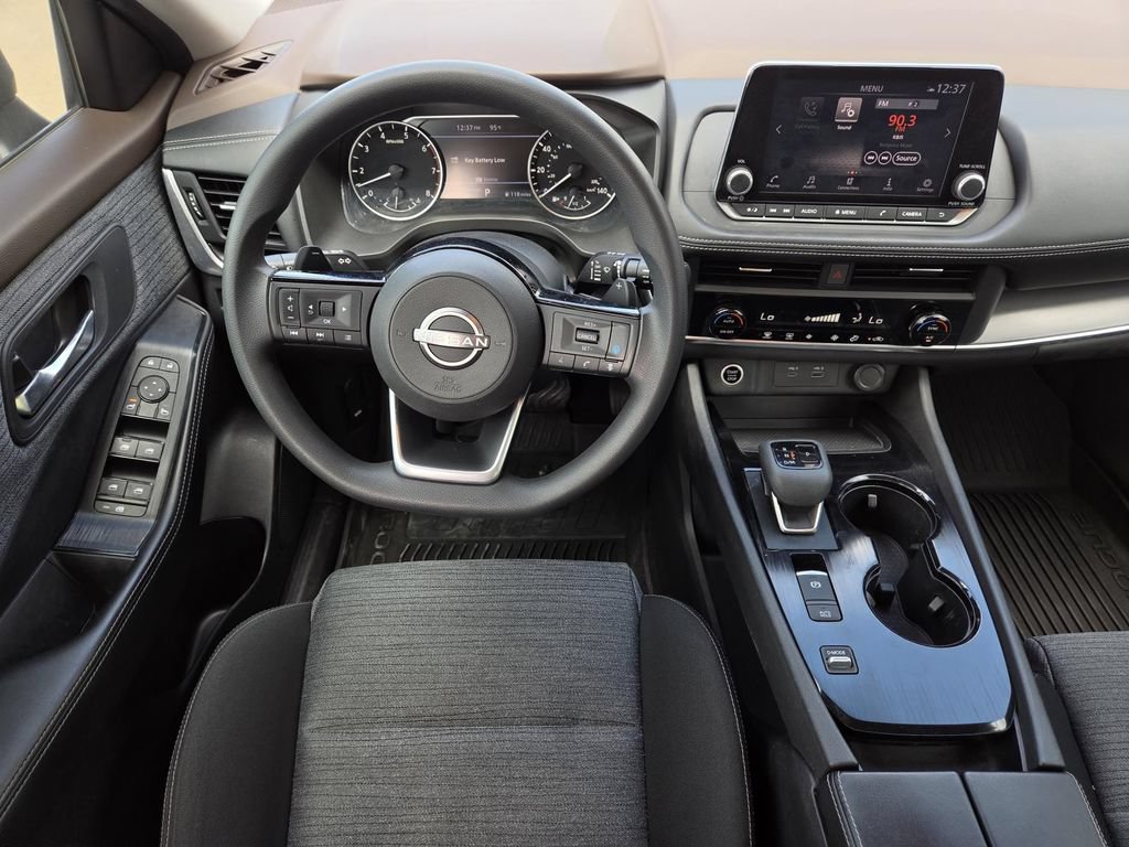 Used 2023 Nissan Rogue SV FWD image 11