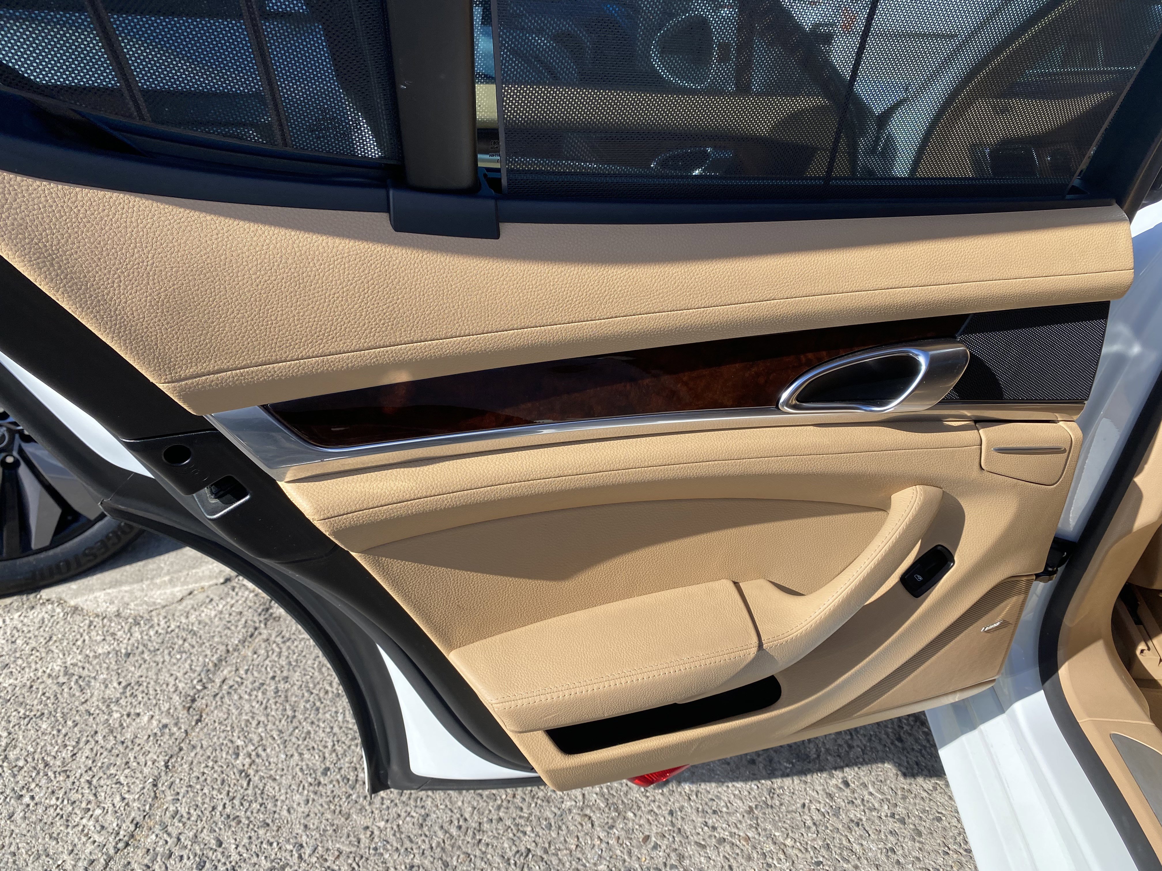 Used 2014 Porsche Panamera image 14