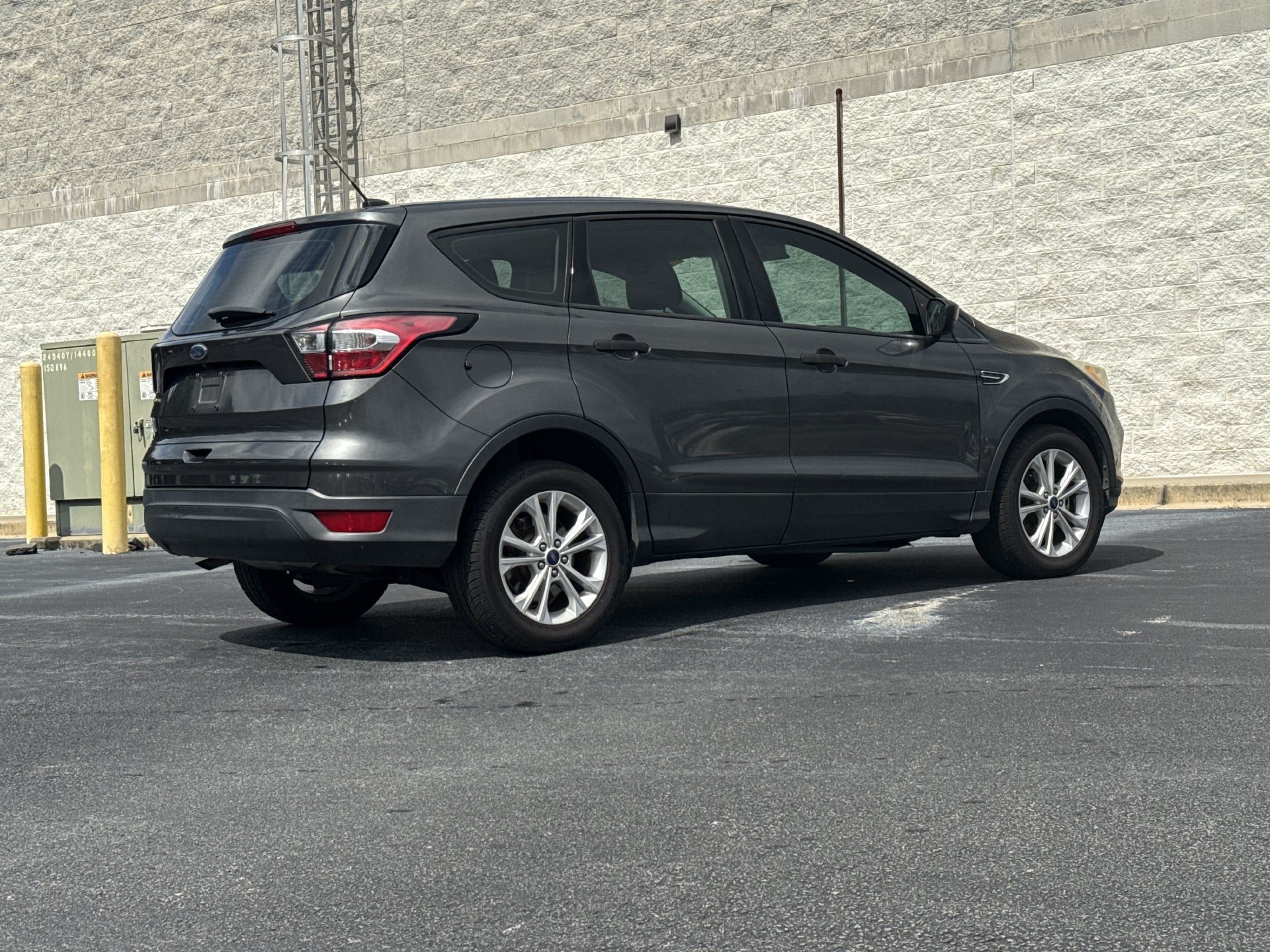 Used 2017 Ford Escape S FWD image 26