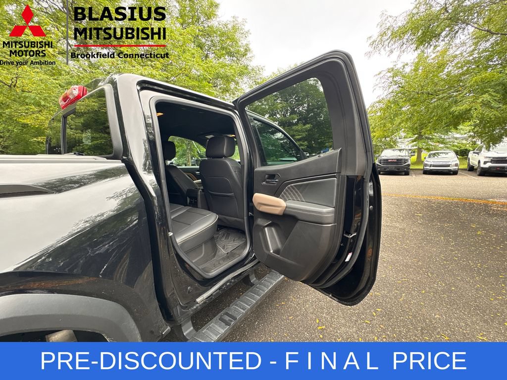 Used 2024 GMC Canyon Denali w/ LPO, Denali Black Edition AWD/4WD image 30