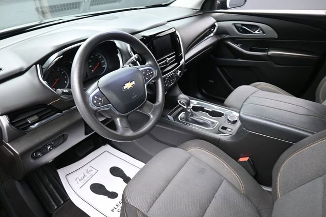 Used 2021 Chevrolet Traverse LS FWD image 18