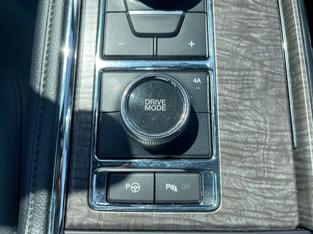 Used 2018 Ford Expedition Limited w/ Equipment Group 302A image 27