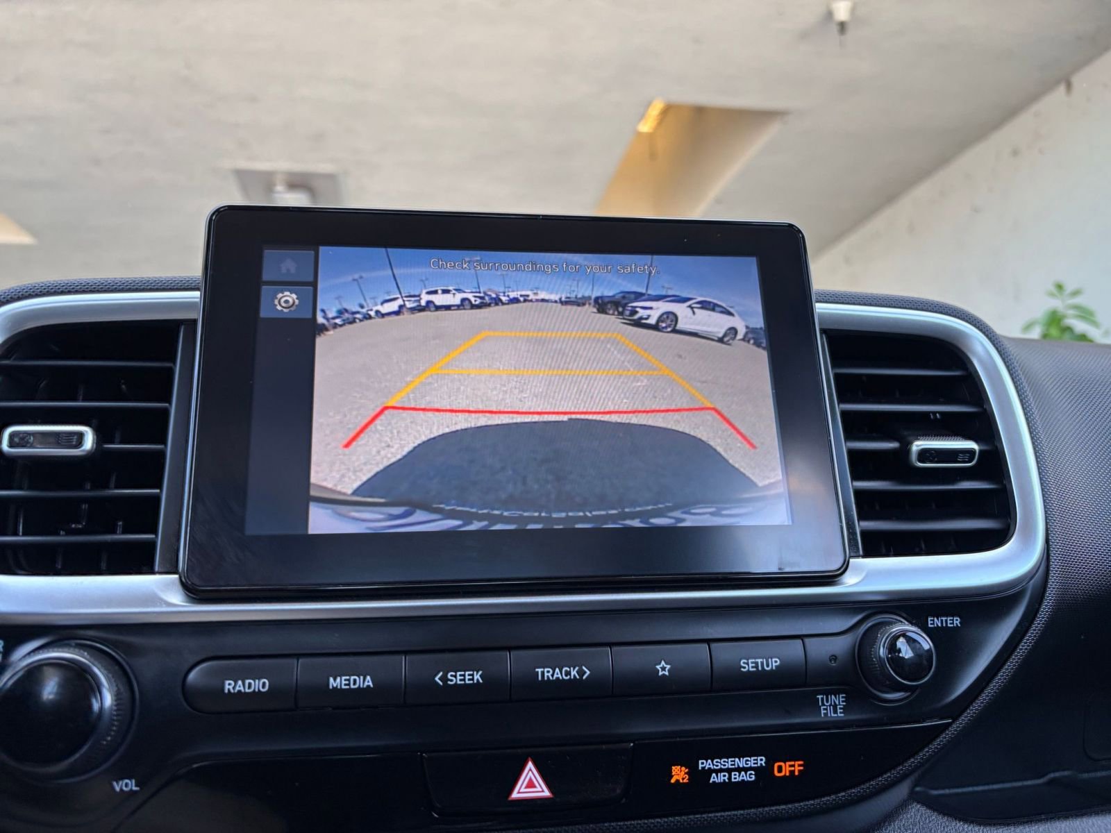Used 2025 Hyundai Venue SEL image 23