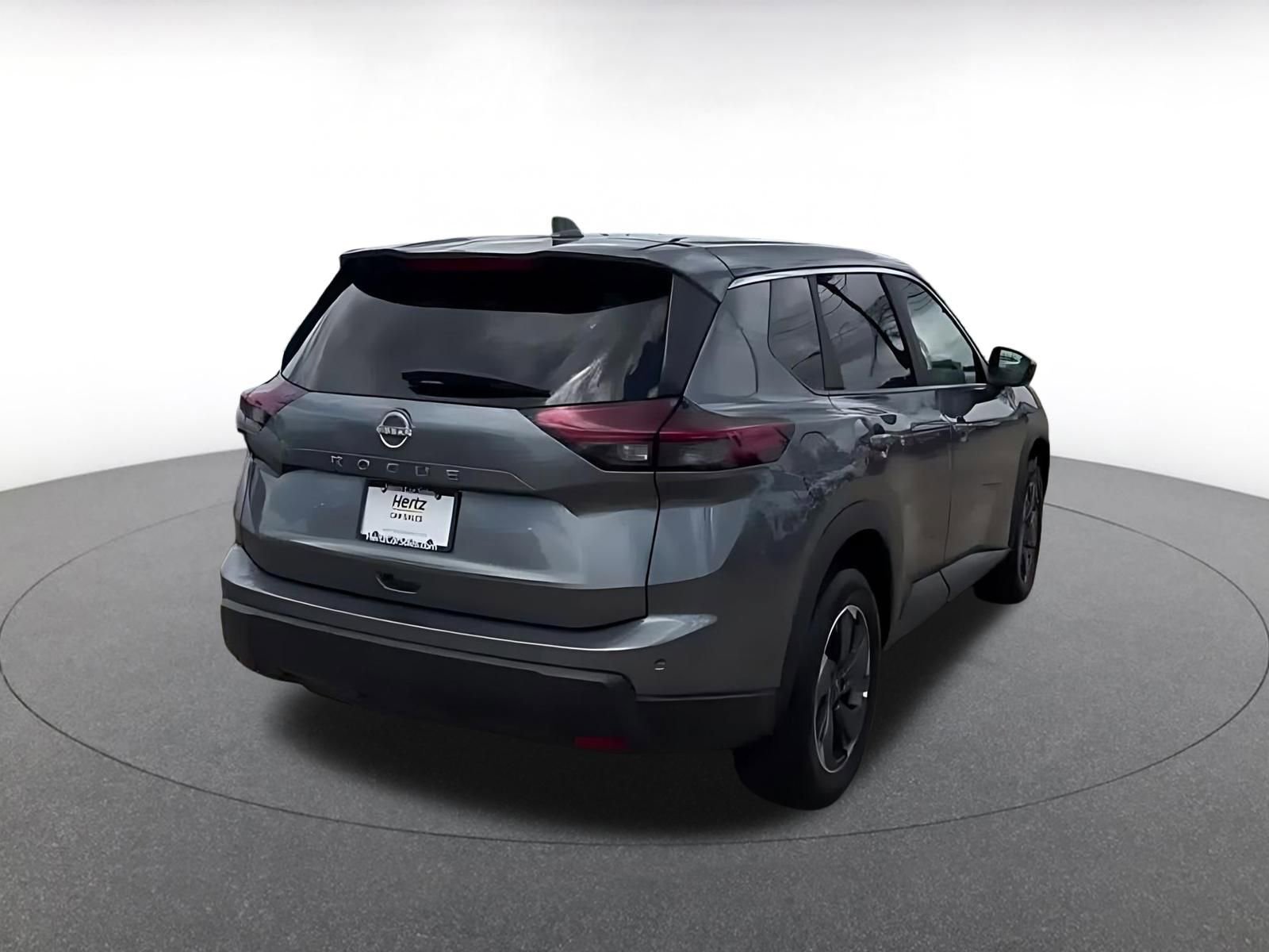 Used 2025 Nissan Rogue SV FWD image 14