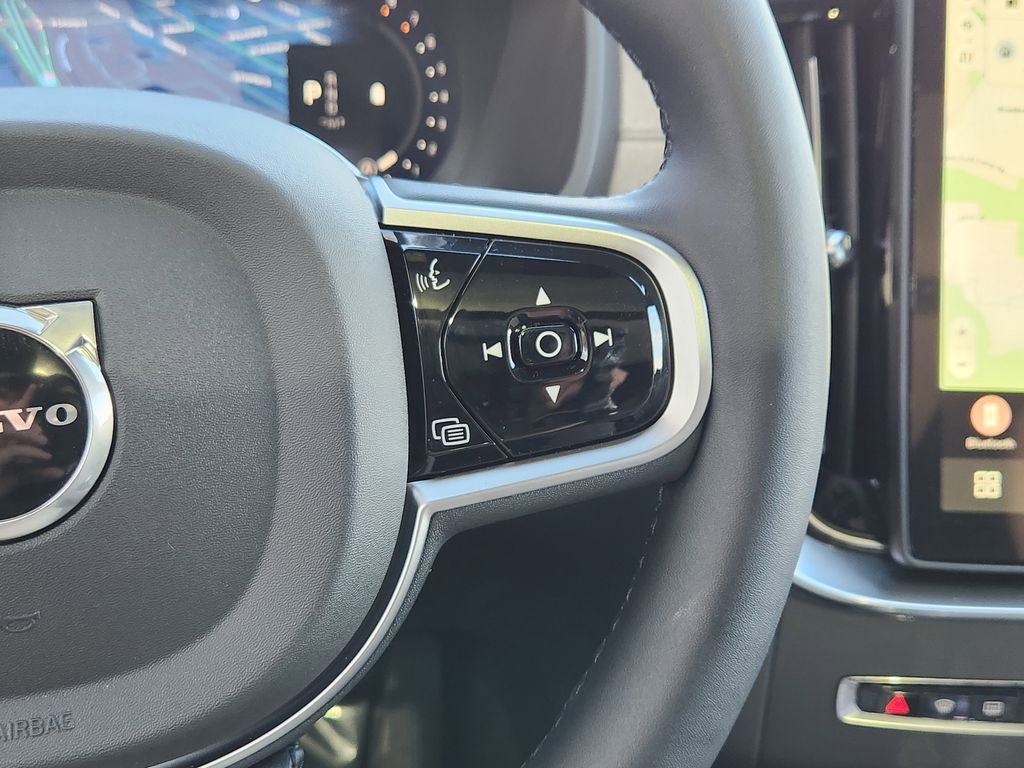 New 2026 Volvo XC90 B5 Plus w/ Protection Package Premier image 17
