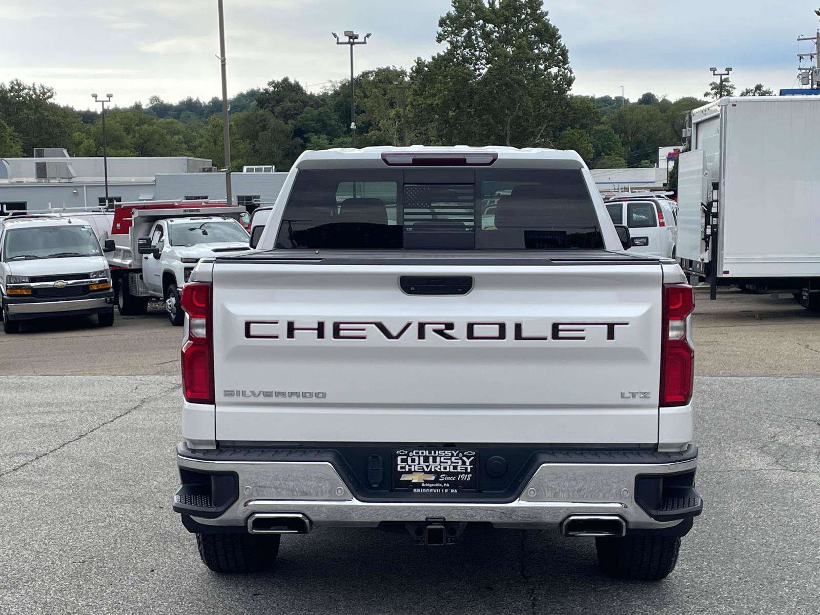 Certified 2022 Chevrolet Silverado 1500 LTZ w/ LTZ Premium Package AWD/4WD image 4