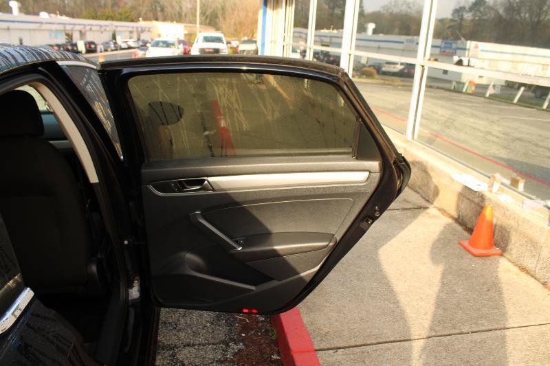 Used 2017 Volkswagen Passat 1.8T S FWD image 16