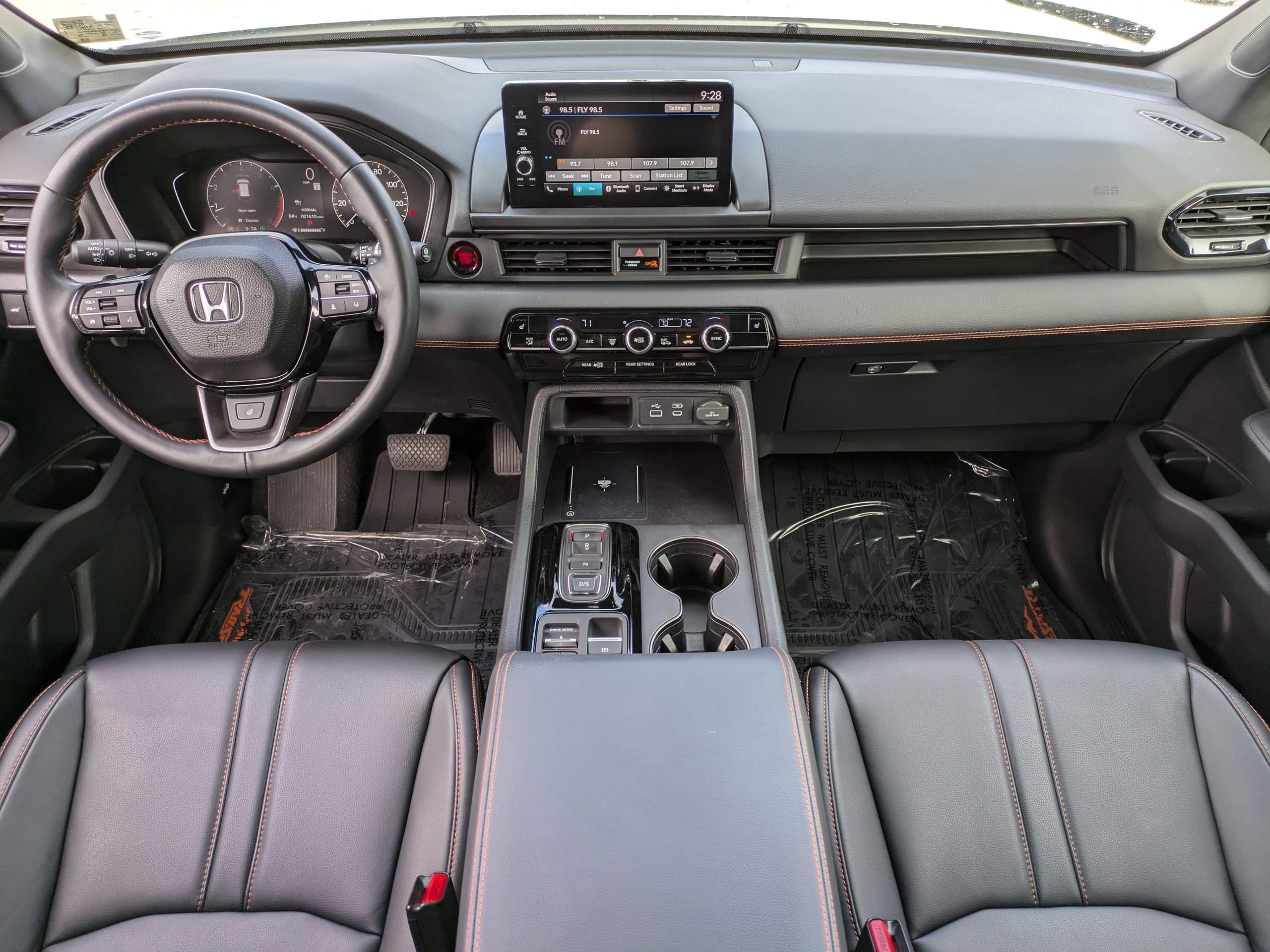 Used 2023 Honda Pilot TrailSport image 16