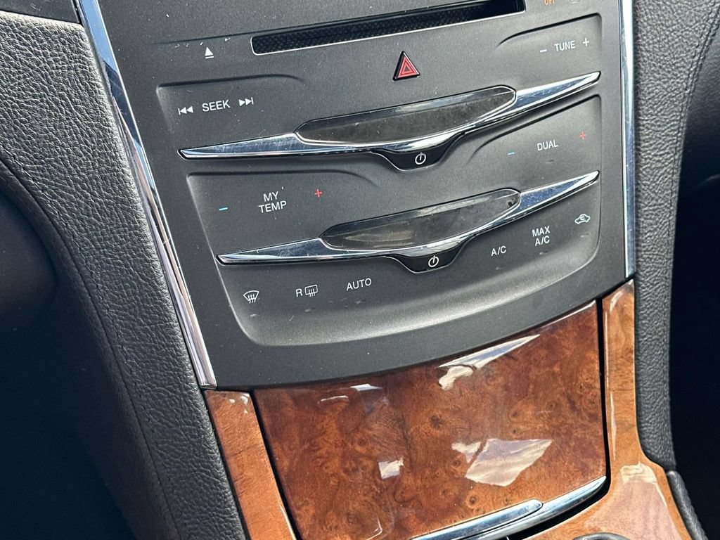 Used 2015 Lincoln MKS AWD w/ Equipment Group 101A image 29
