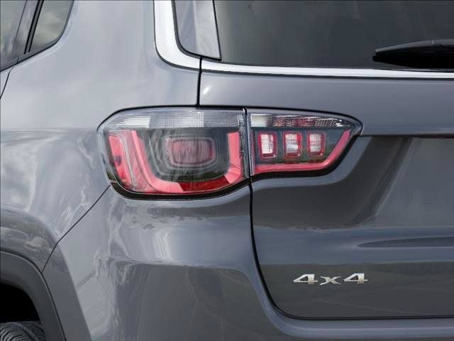 New 2026 Jeep Compass Limited w/ Sun, Sound & Navigation Group AWD/4WD image 9