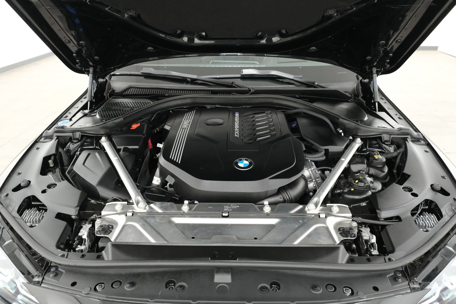 Used 2022 BMW M440i Convertible RWD image 43