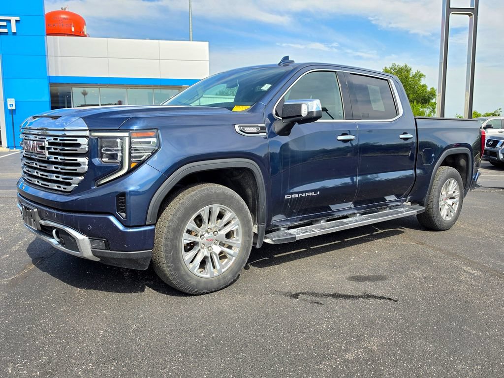 Used 2022 GMC Sierra 1500 Denali AWD/4WD image 2