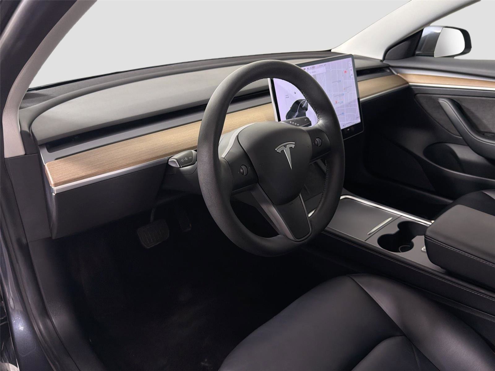 Used 2021 Tesla Model 3 Standard Range Plus RWD image 9