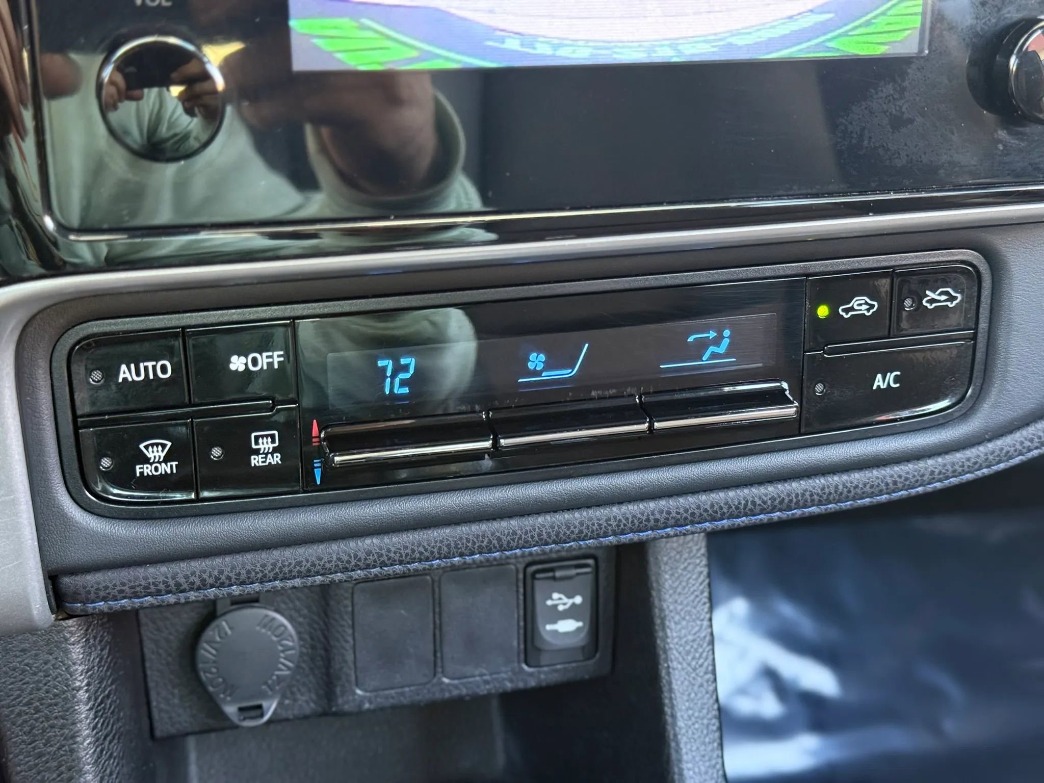 Used 2018 Toyota Corolla SE image 22