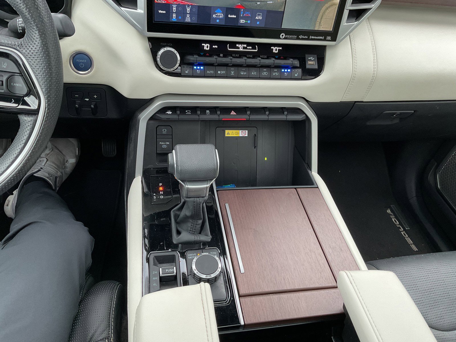 Used 2024 Toyota Sequoia Capstone image 19