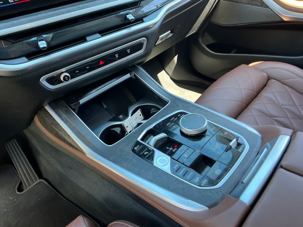 Used 2023 BMW X7 xDrive40i w/ Premium Package image 21