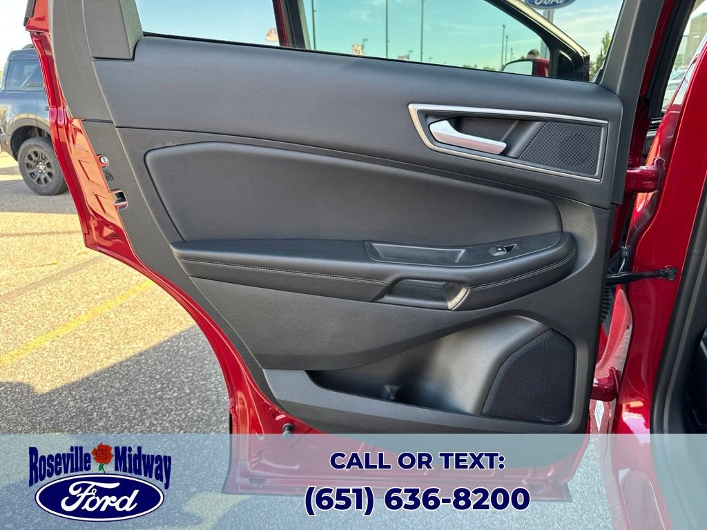 Used 2024 Ford Edge SEL w/ Convenience Package AWD/4WD image 30