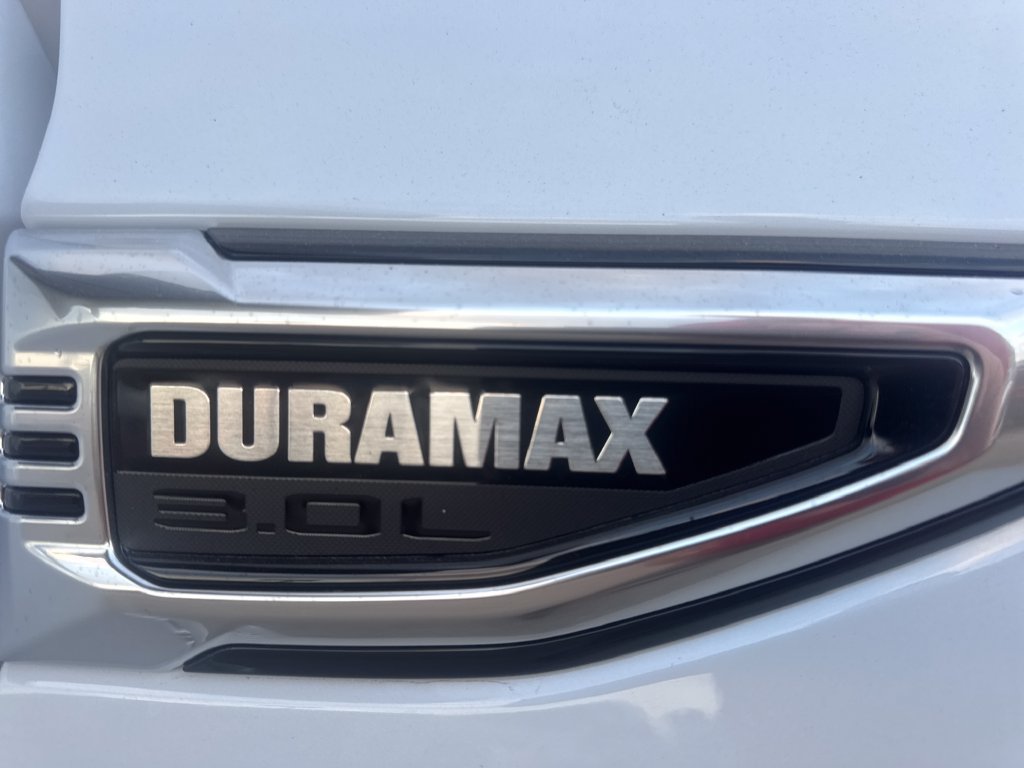 New 2027 GMC Yukon XL Denali w/ Denali Reserve Package AWD/4WD image 10