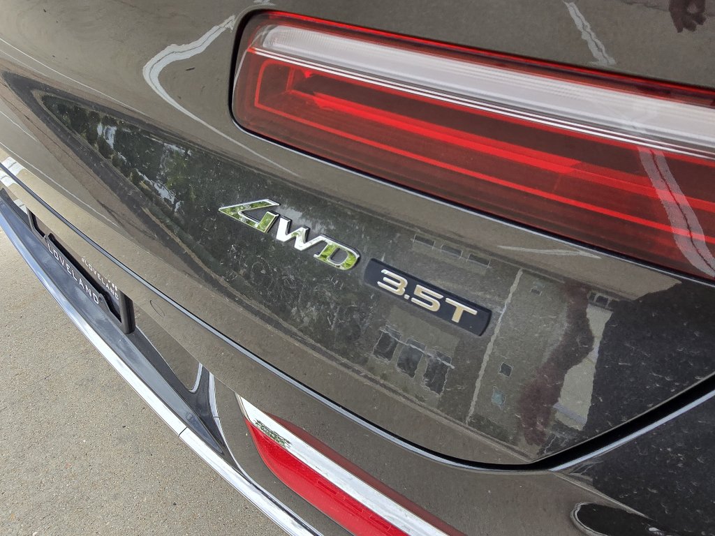 Used 2025 Genesis GV80 3.5T Prestige AWD/4WD image 12