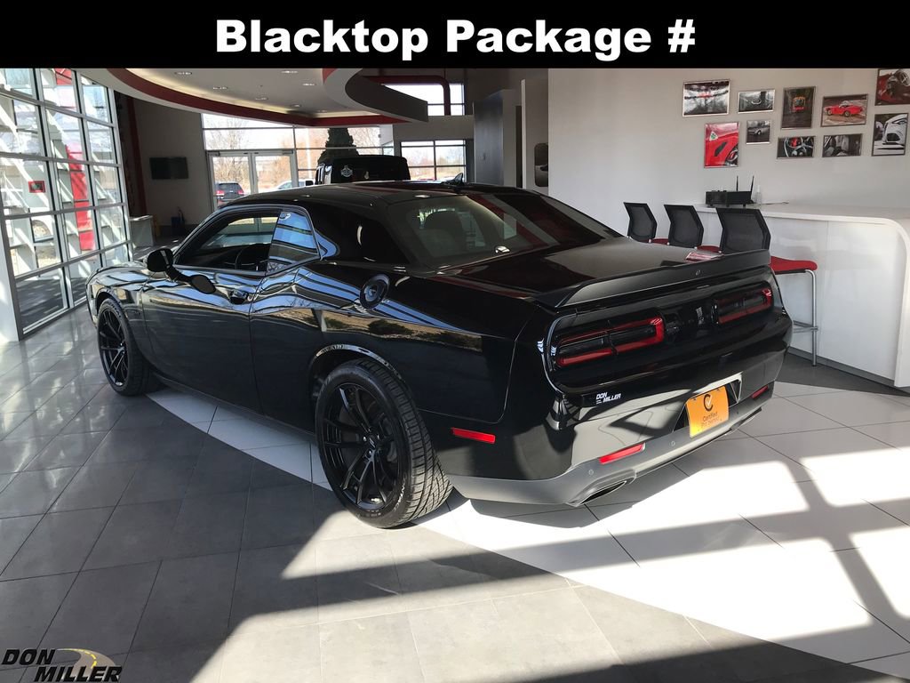 Certified 2020 Dodge Challenger R/T w/ Carbon/Suede Interior Package image 8