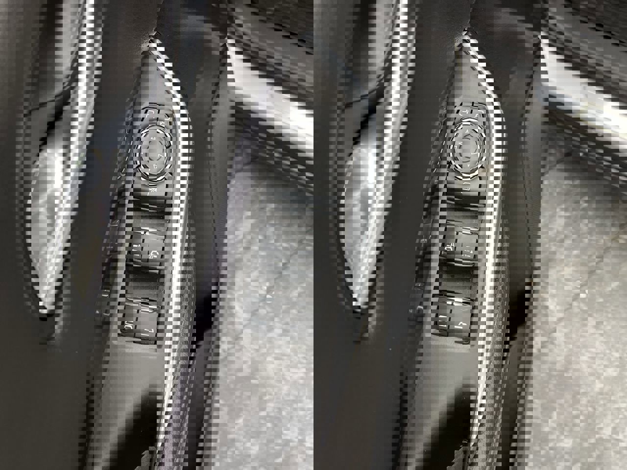 Used 2021 Cadillac XT4 Luxury w/ Cold Weather Package image 7