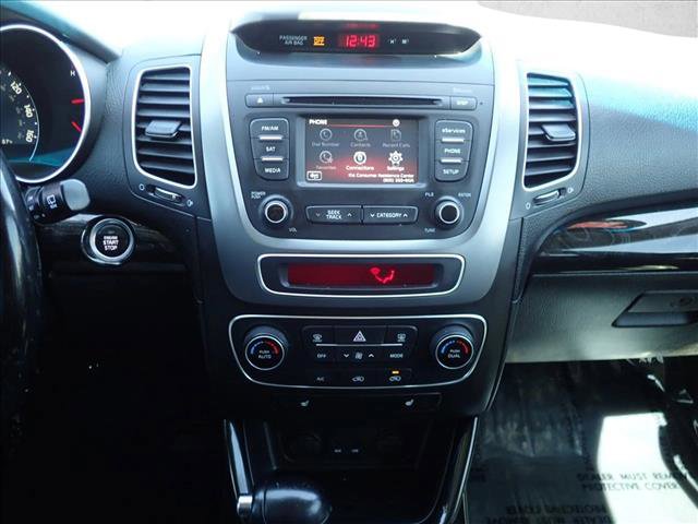 Used 2015 Kia Sorento EX image 16
