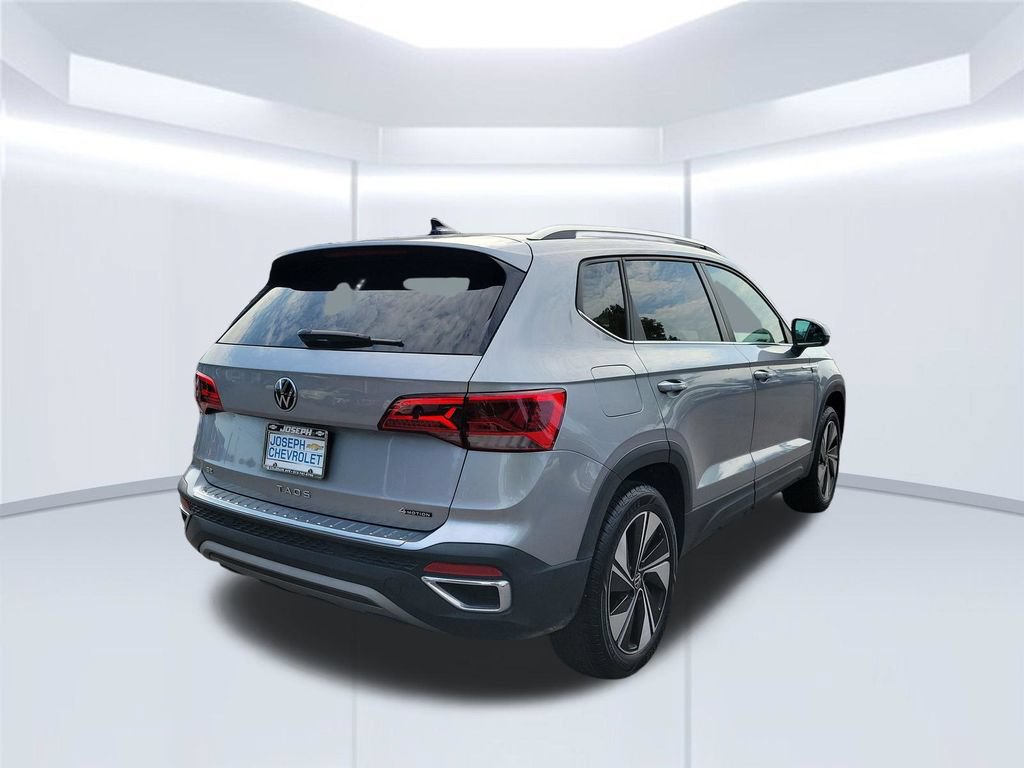Used 2024 Volkswagen Taos SE AWD/4WD image 4