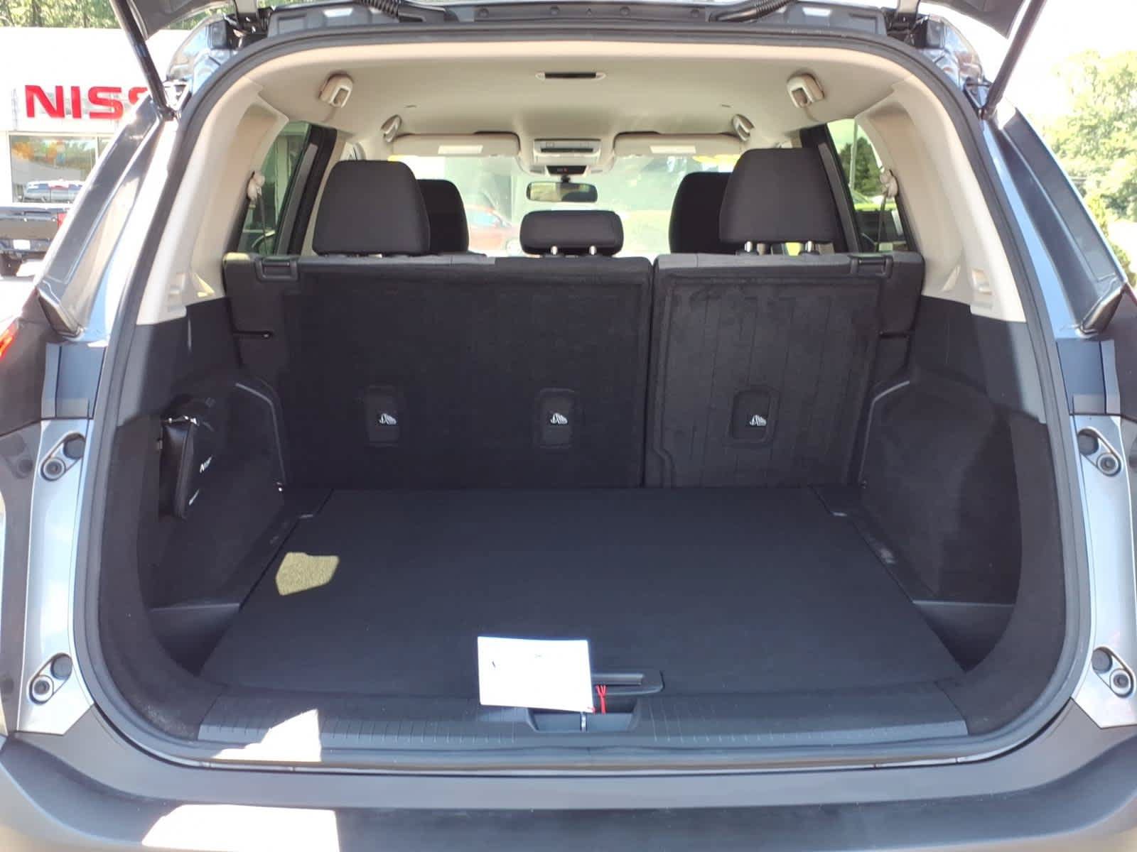 Certified 2023 Nissan Rogue SV AWD/4WD image 16