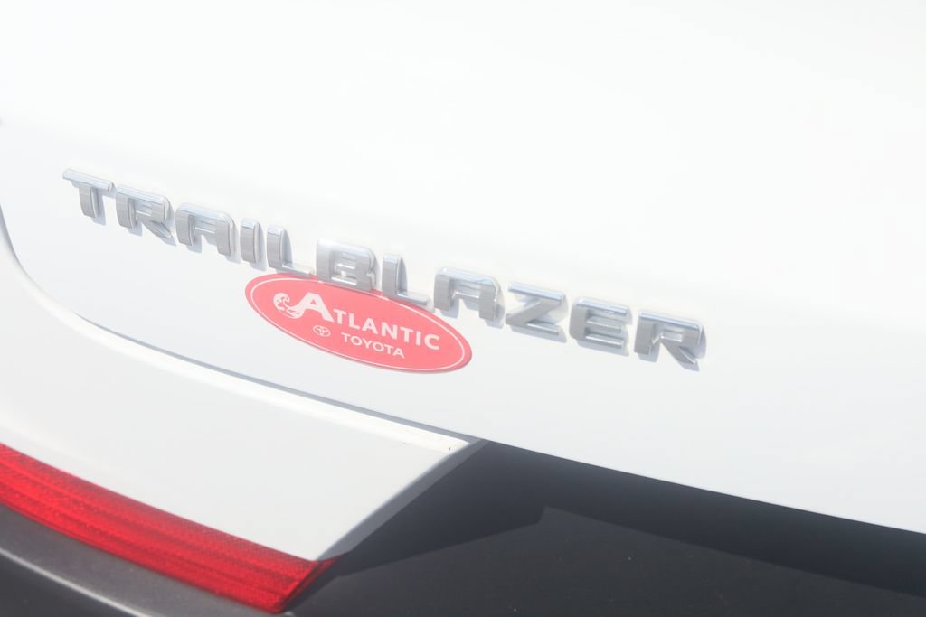 Used 2023 Chevrolet TrailBlazer LS FWD image 17