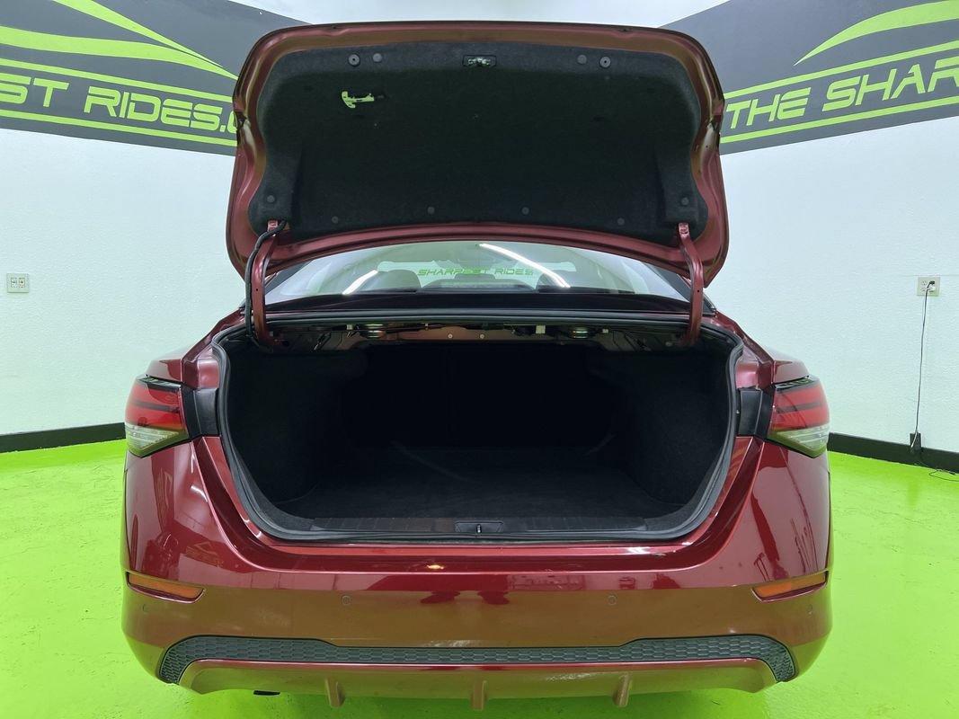 Used 2024 Nissan Sentra SV FWD image 9