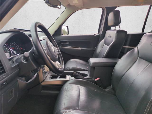 Used 2011 Jeep Liberty Limited Jet RWD image 14