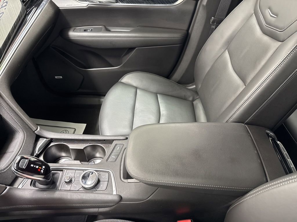 Used 2023 Cadillac XT6 Premium Luxury image 38