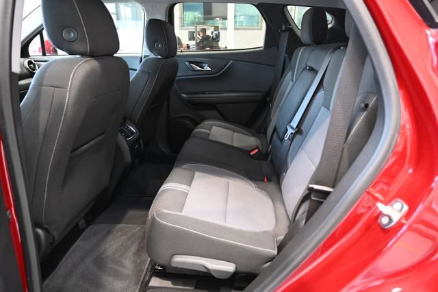 Used 2023 Chevrolet Blazer LT image 11