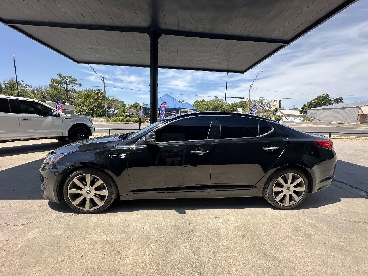 Used 2012 Kia Optima SX w/ Premium Touring Pkg FWD image 4