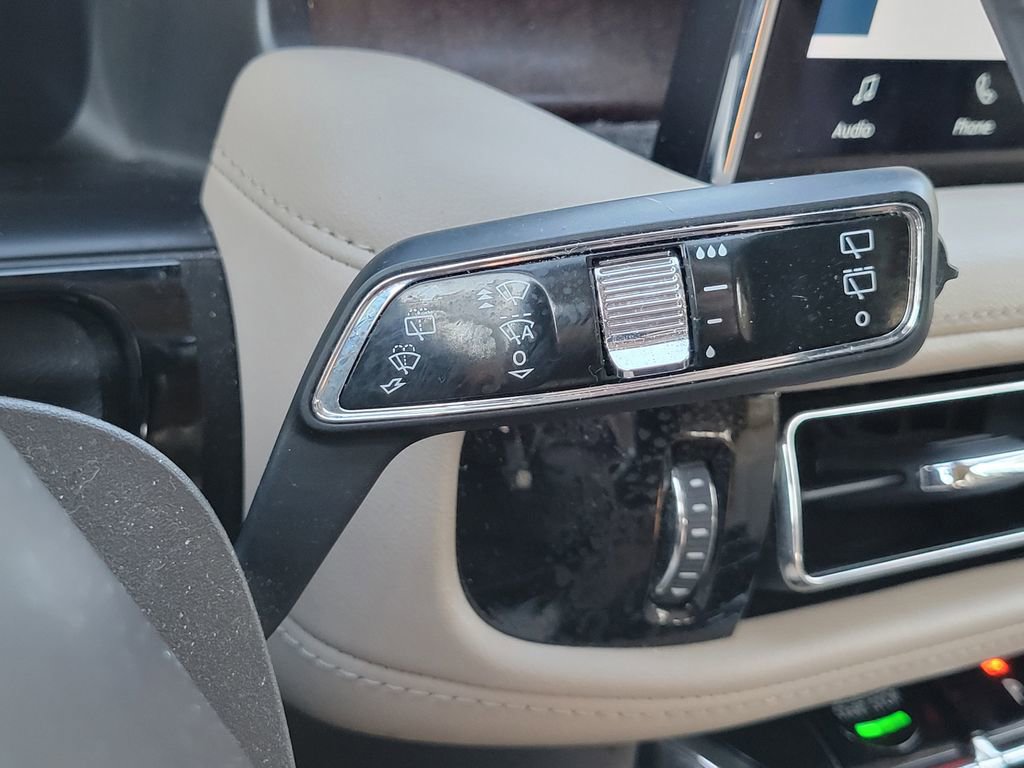 Used 2021 Lincoln Nautilus Reserve w/ Equipment Group 201A image 34