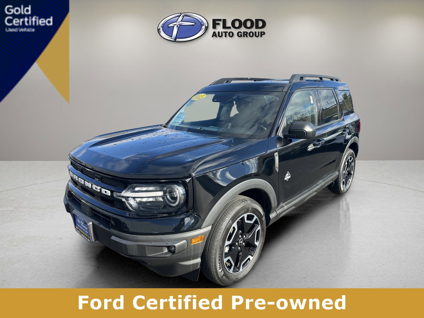 Used 2023 Ford Bronco Sport Outer Banks w/ Tech Package image 3
