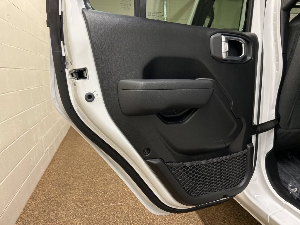 New 2026 Jeep Gladiator Sport AWD/4WD image 14
