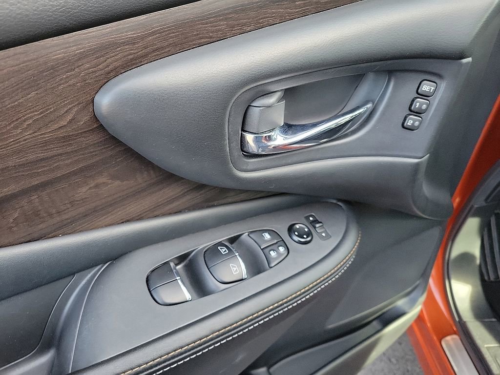 Used 2022 Nissan Murano Platinum w/ Cargo Package image 9