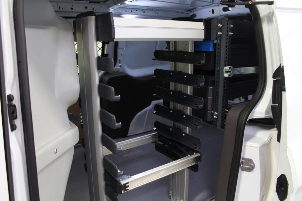 Used 2022 Ford Transit Connect XL image 17