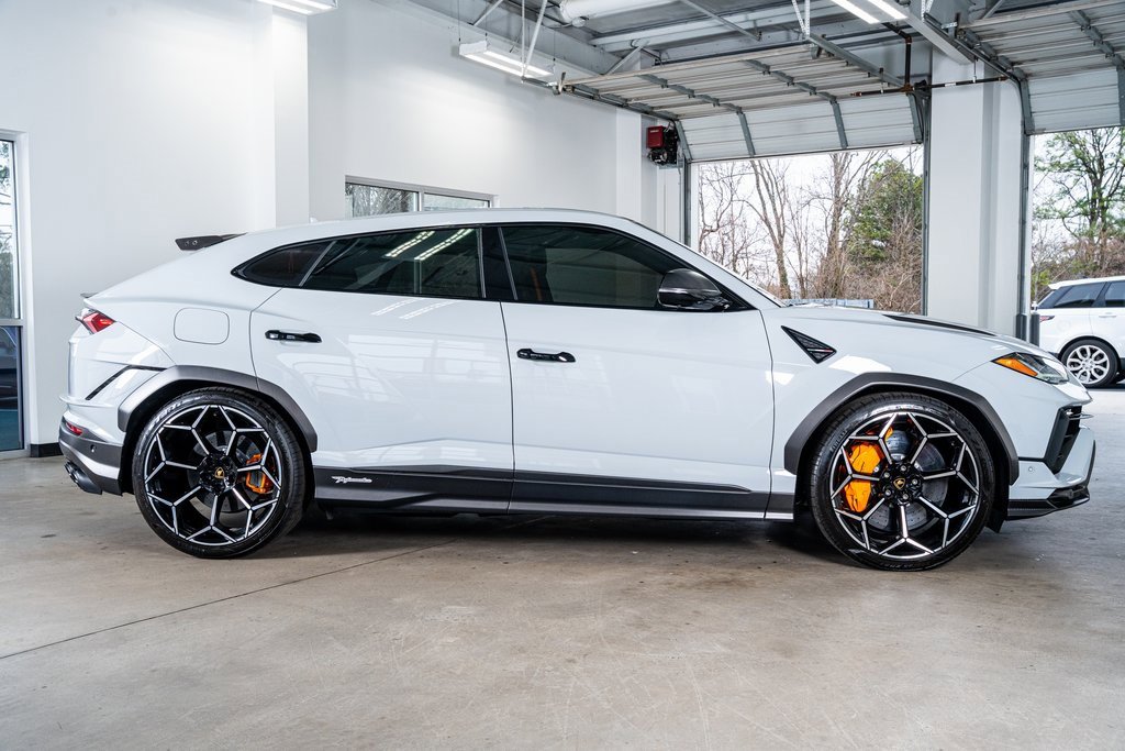 Used 2024 Lamborghini Urus Performante image 5