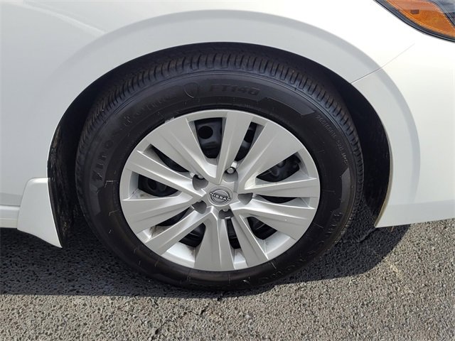 Certified 2025 Nissan Sentra S image 16