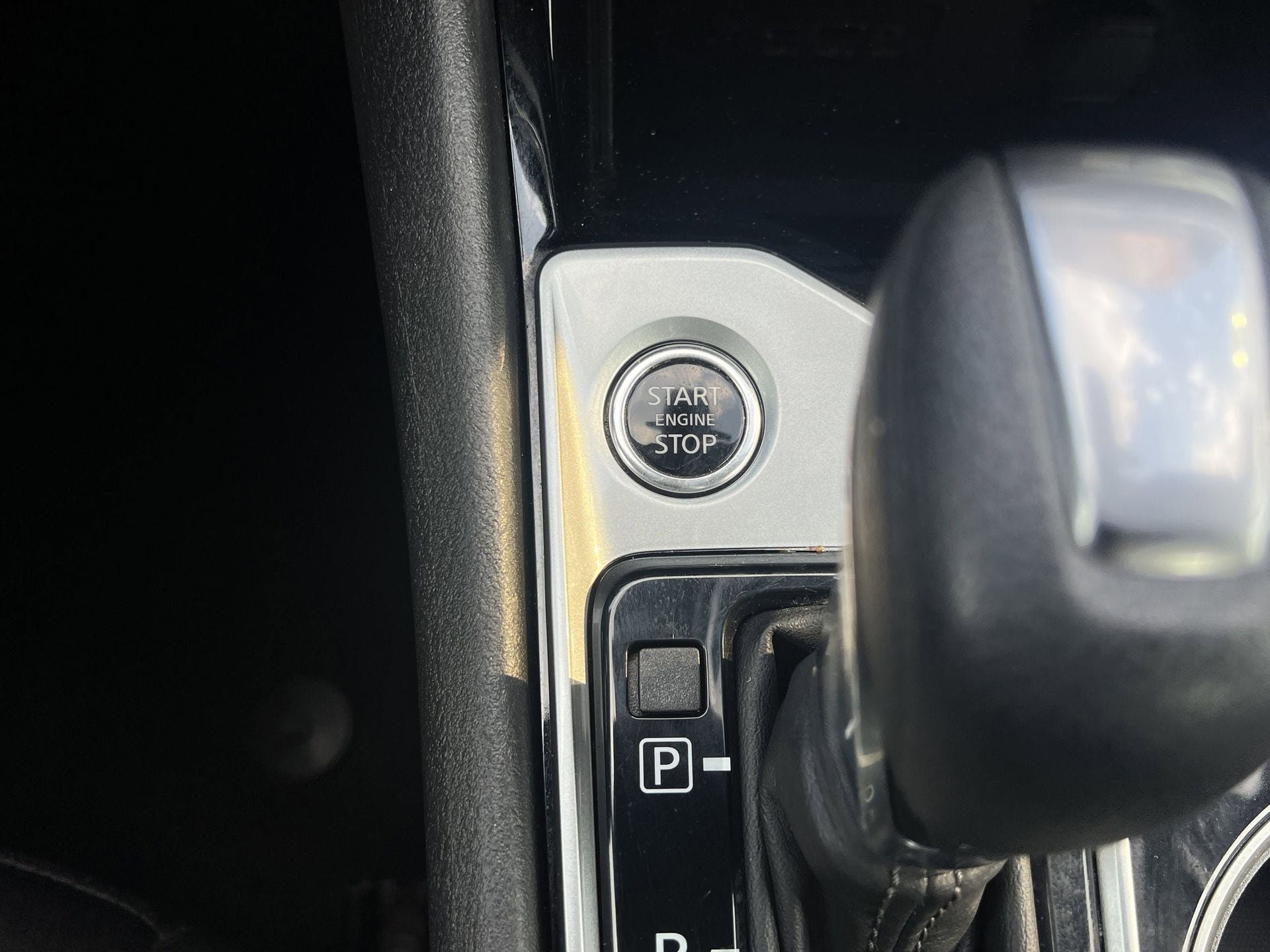 Used 2024 Nissan Altima 2.5 SV FWD image 6