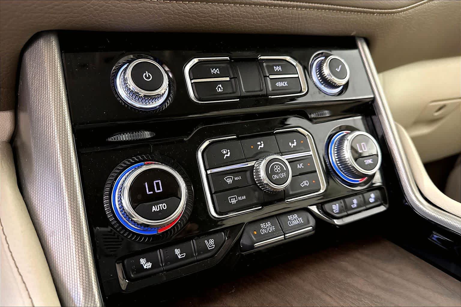 Used 2021 GMC Yukon XL Denali RWD image 29